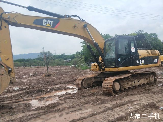 卡特彼勒329D挖掘机 卡特彼勒329D挖掘机